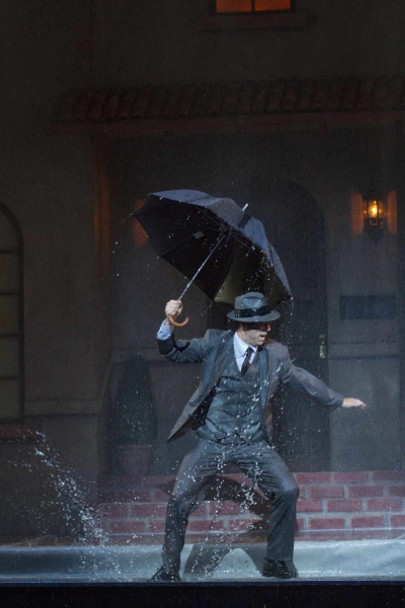 Photo Flash: First Look at David Elder, Mary Michael Patterson, Ashley Spencer & More in Pittsburgh CLO's SINGIN' IN THE RAIN  Image