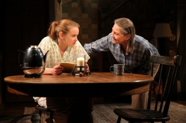 Morgan Saylor, Cherry Jones Photo