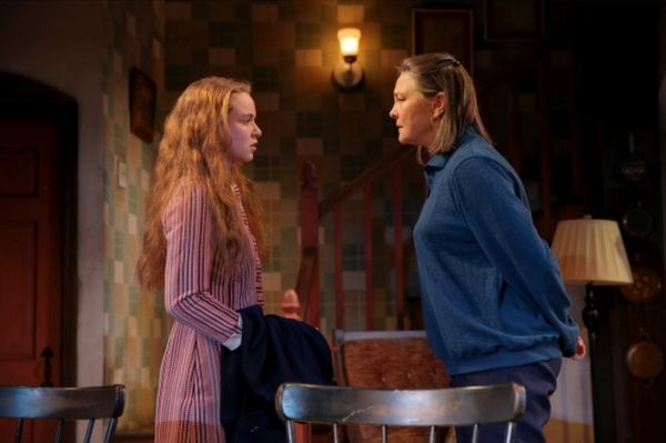 Morgan Saylor, Cherry Jones Photo