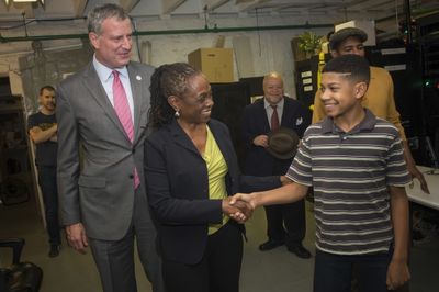 Mayor Bill de Blasio and First Lady Chirlane McCray greet the cast of Broadway''s A R Photo
