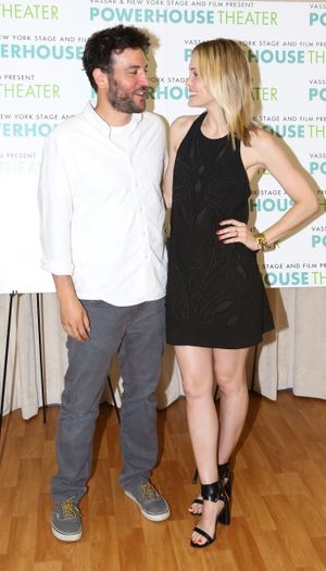 Josh Radnor and Leslie Bibb @ BroadwayWorld Josh Radnor and Leslie Bibb Photo