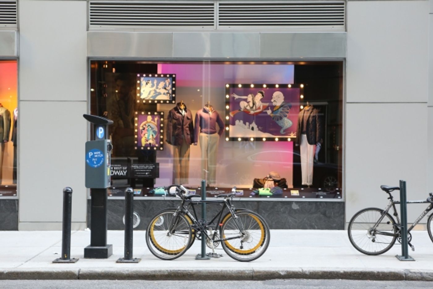 Photo Coverage: Paul Stuart Windows Celebrate Broadway: Ken Fallin-A Salute to the Tonys  Image