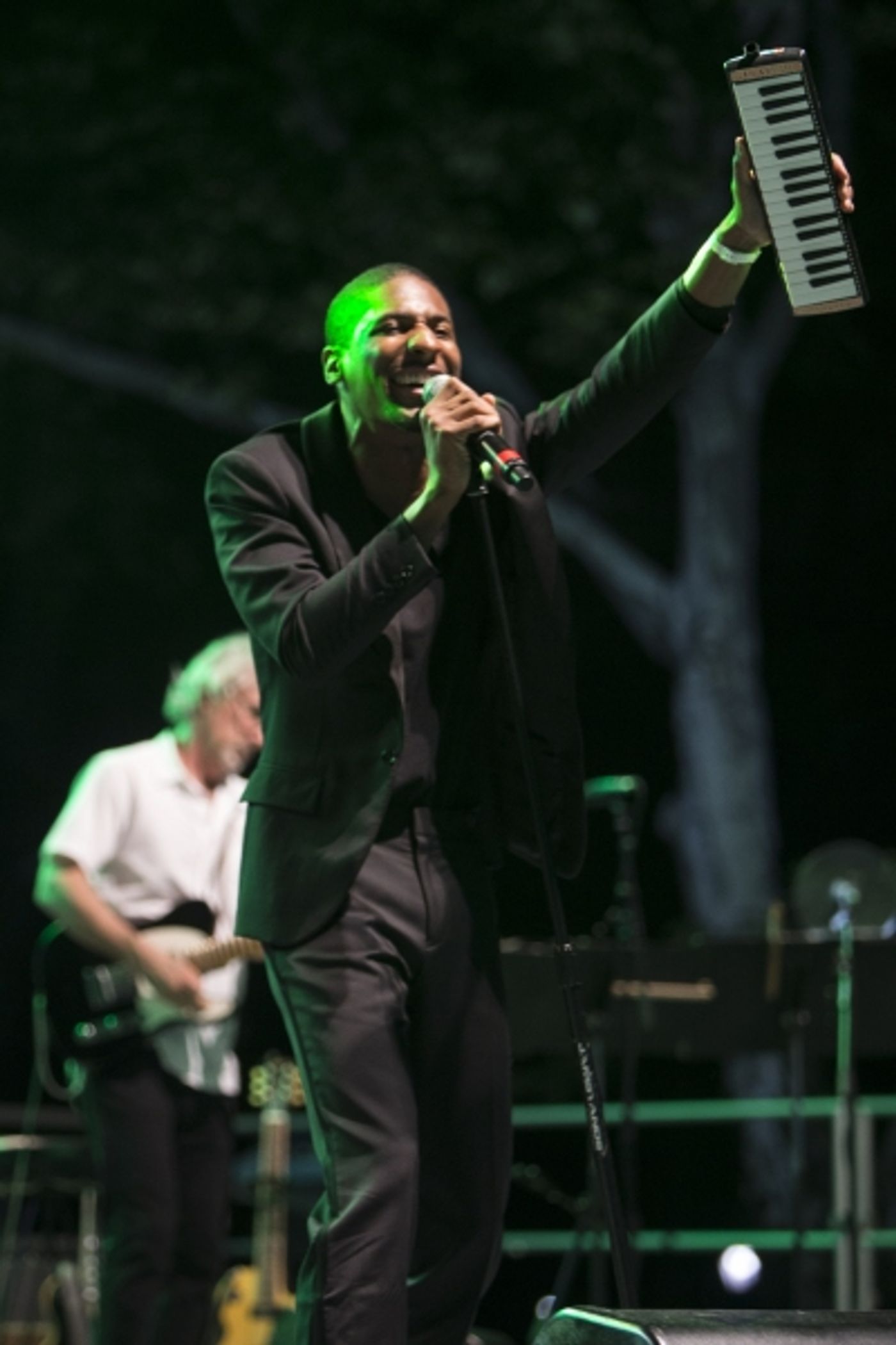 Photo Flash: Inside the 2014 City Parks Foundation Gala - THE BEATLES Image