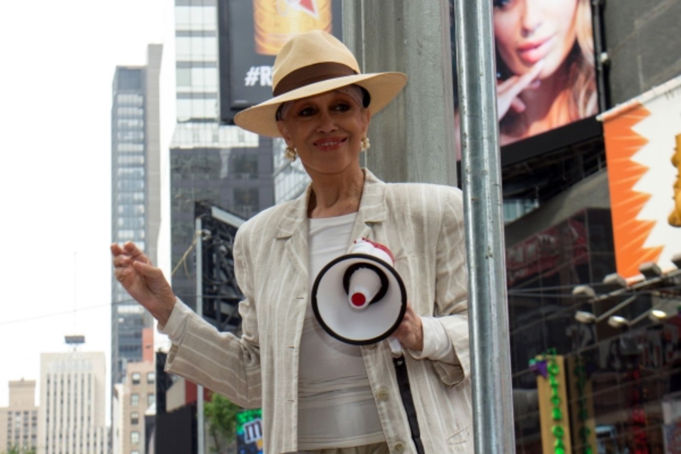 Photo Coverage: Cast of AFTER MIDNIGHT Celebrates Renaming of West 47th Street as 'Duke Ellington Way'  Image