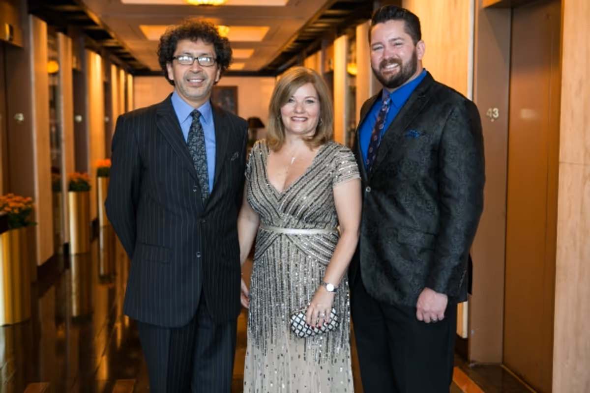 Oh! Artistic Director Enrique CarreÃƒÆ’Ã‚Â³n-Robledo with Bravissimo! co-chairs Kelly and Dan Mathena at Opera in the Heights Hosts BRAVISSIMO! 2014: 'THE GRAND GALA'