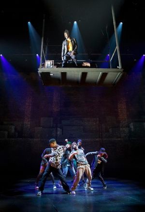 Saul Williams and Cast of HOLLER IF YA HEAR ME Photo