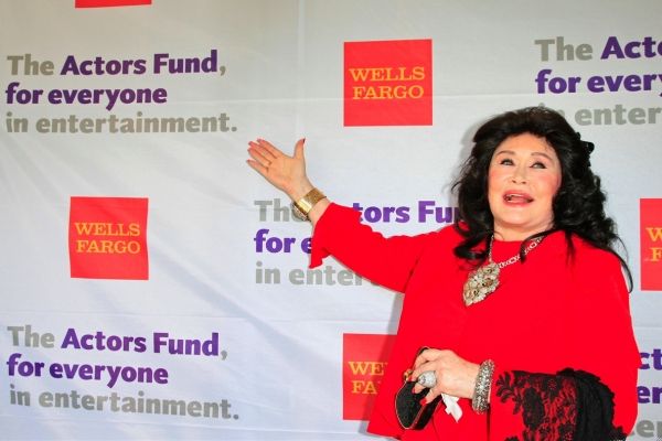 Barbara Van Orden kicks off the red carpet Photo
