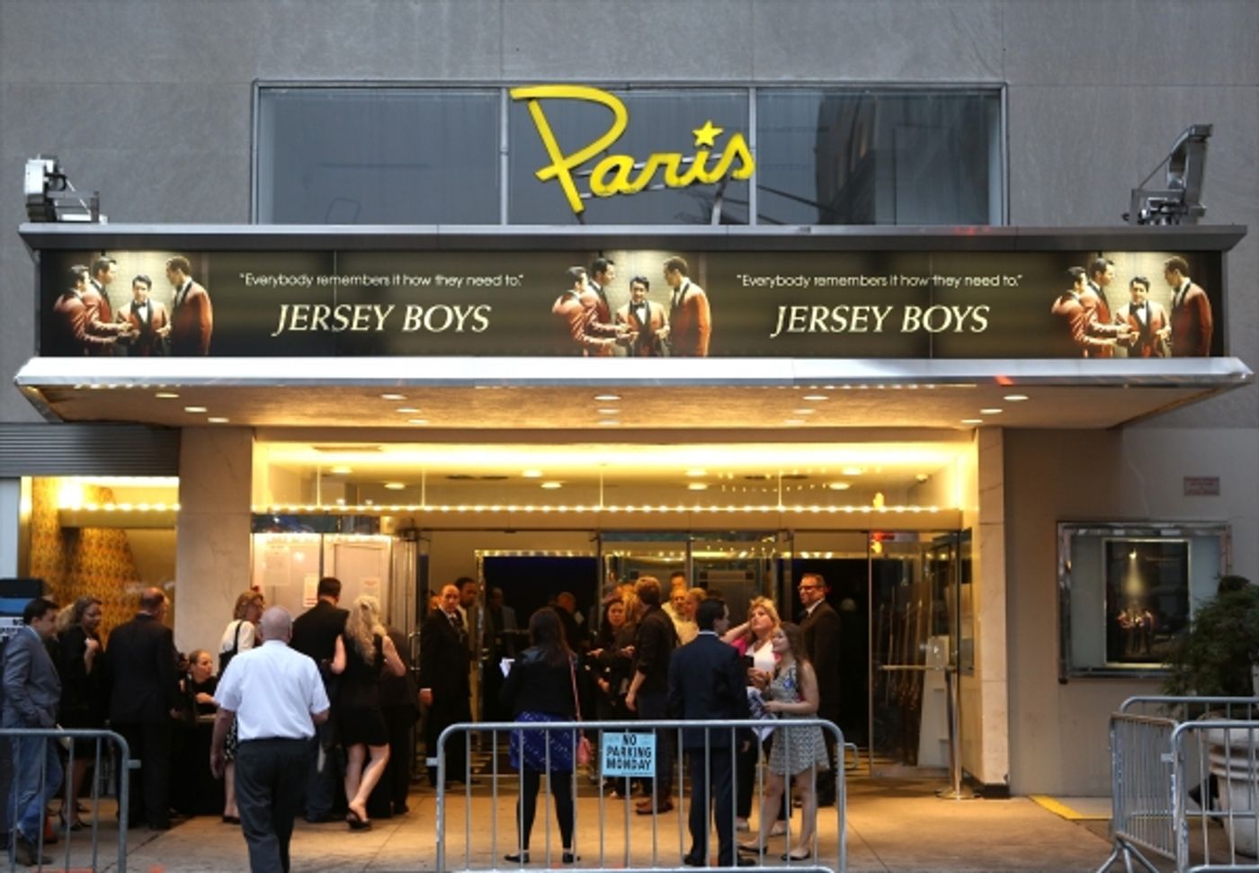 Photo Coverage: On the Red Carpet for JERSEY BOYS' New York City Film Screening!  Image