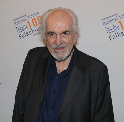 Louis Zorich Photo