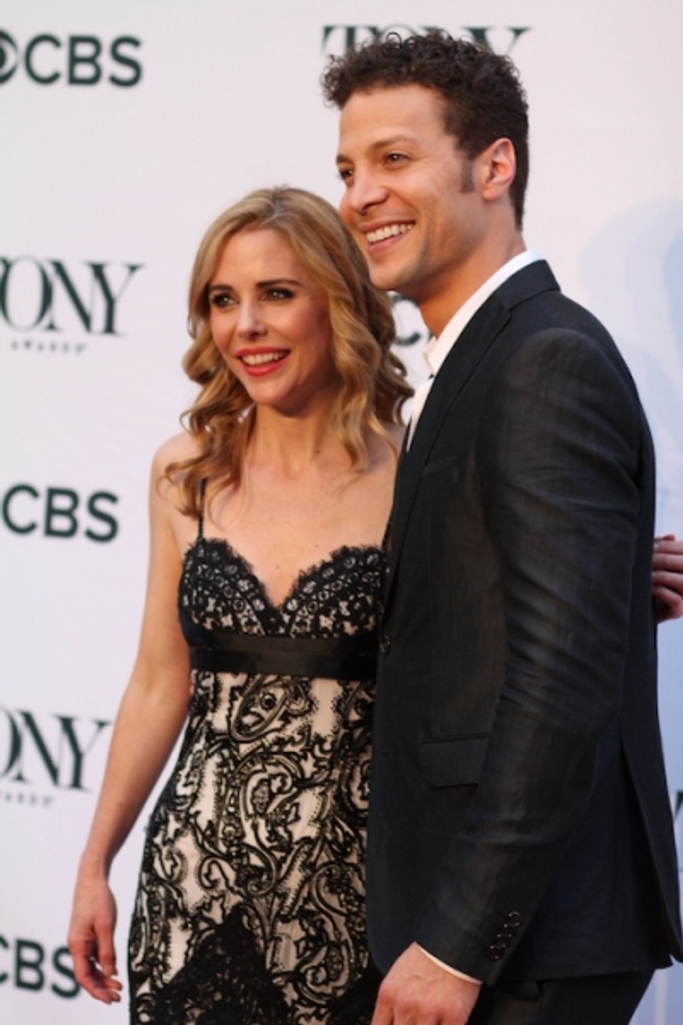 Photo Flash: Kerry Butler & Justin Guarini Host TONY AWARDS Simulcast in Times Squre  Image