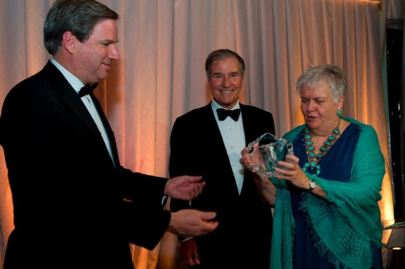 Photo Flash: WCS Honors Hillary Clinton at Annual Gala  Image
