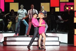 Seth Danner & Erin McGrath sing ''Teach Me How to Shimmy.'' Malcom Armwood, Jody Reyn Photo