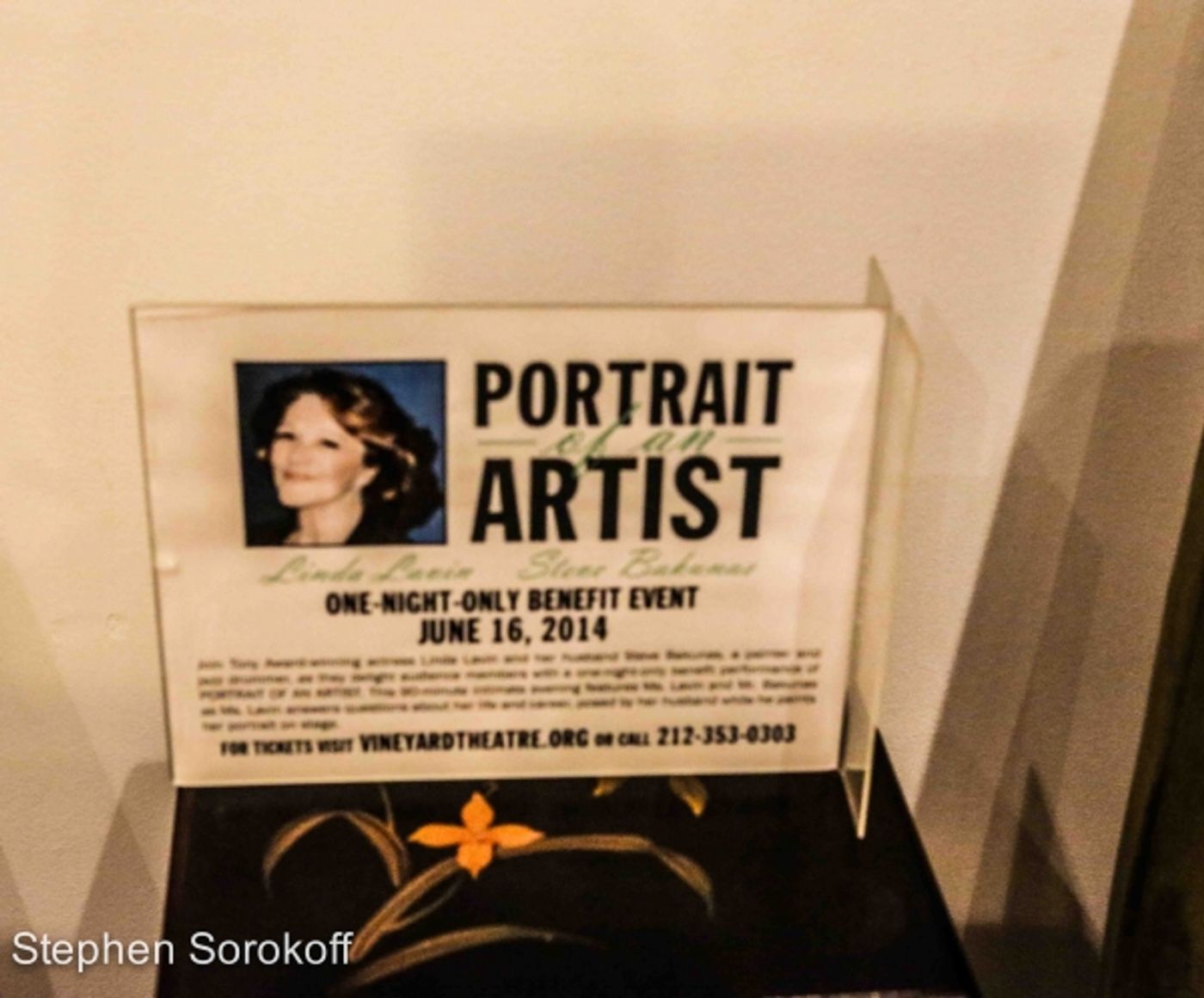 Photo Coverage: Steve Bakunas Paints Linda Lavin in  PORTRAIT OF AN ARTIST  Image