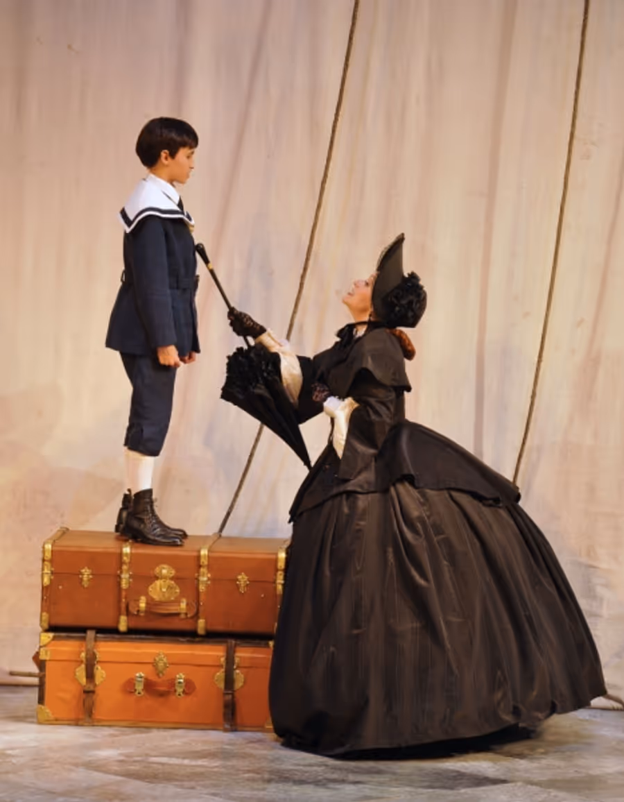 Photo Flash: First Look at Théâtre du Châtelet's THE KING AND I Image