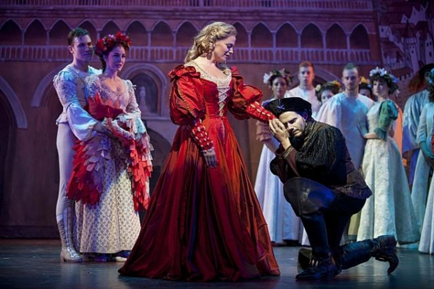 Photo Flash: First Look at Elizabeth Stanley, Paul Anthony Stewart & More in Barrington Stage Company's KISS ME KATE  Image