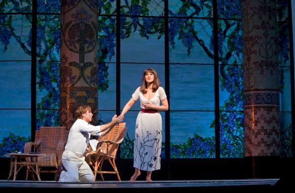 Roberto Alagna as Ruggero and Angela Gheorghiu as Magda Photo
