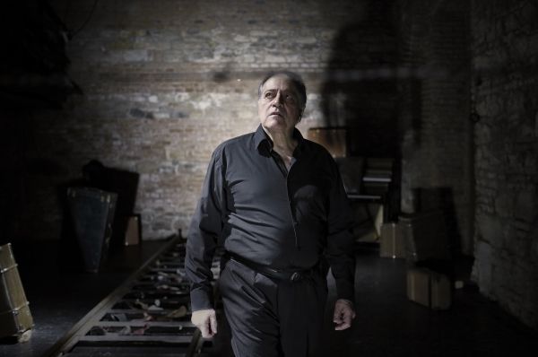 Saul Reichlin as Milos Dobry Photo