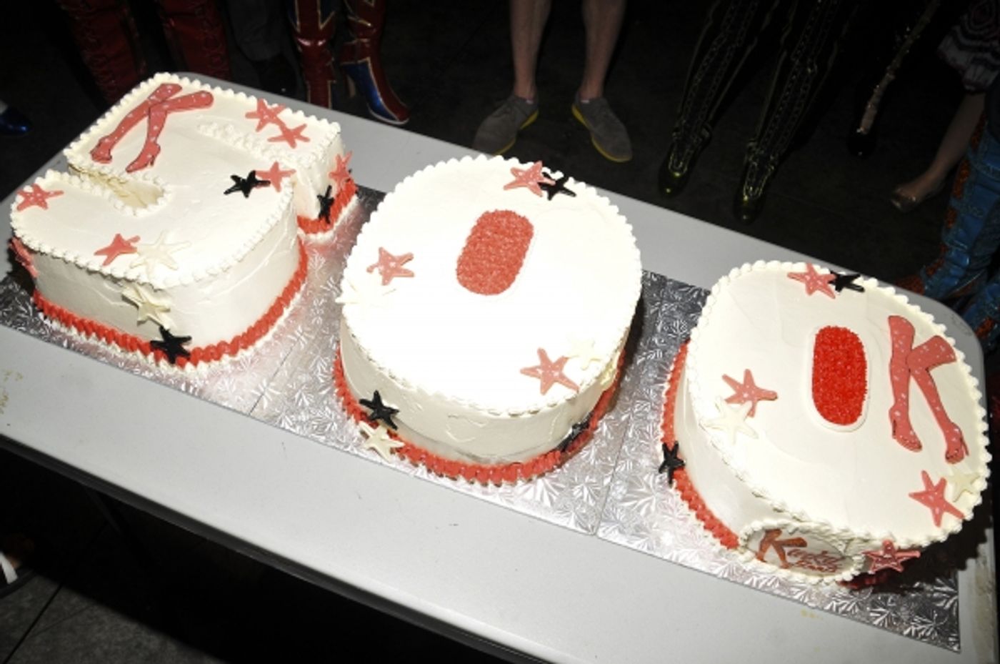 Photo Flash: KINKY BOOTS Cast Celebrates 500th Performance!  Image