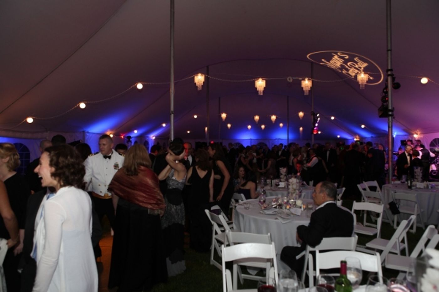 Photo Flash: 2014 Mayor's Charity Ball Raises Funds and Awareness  Image