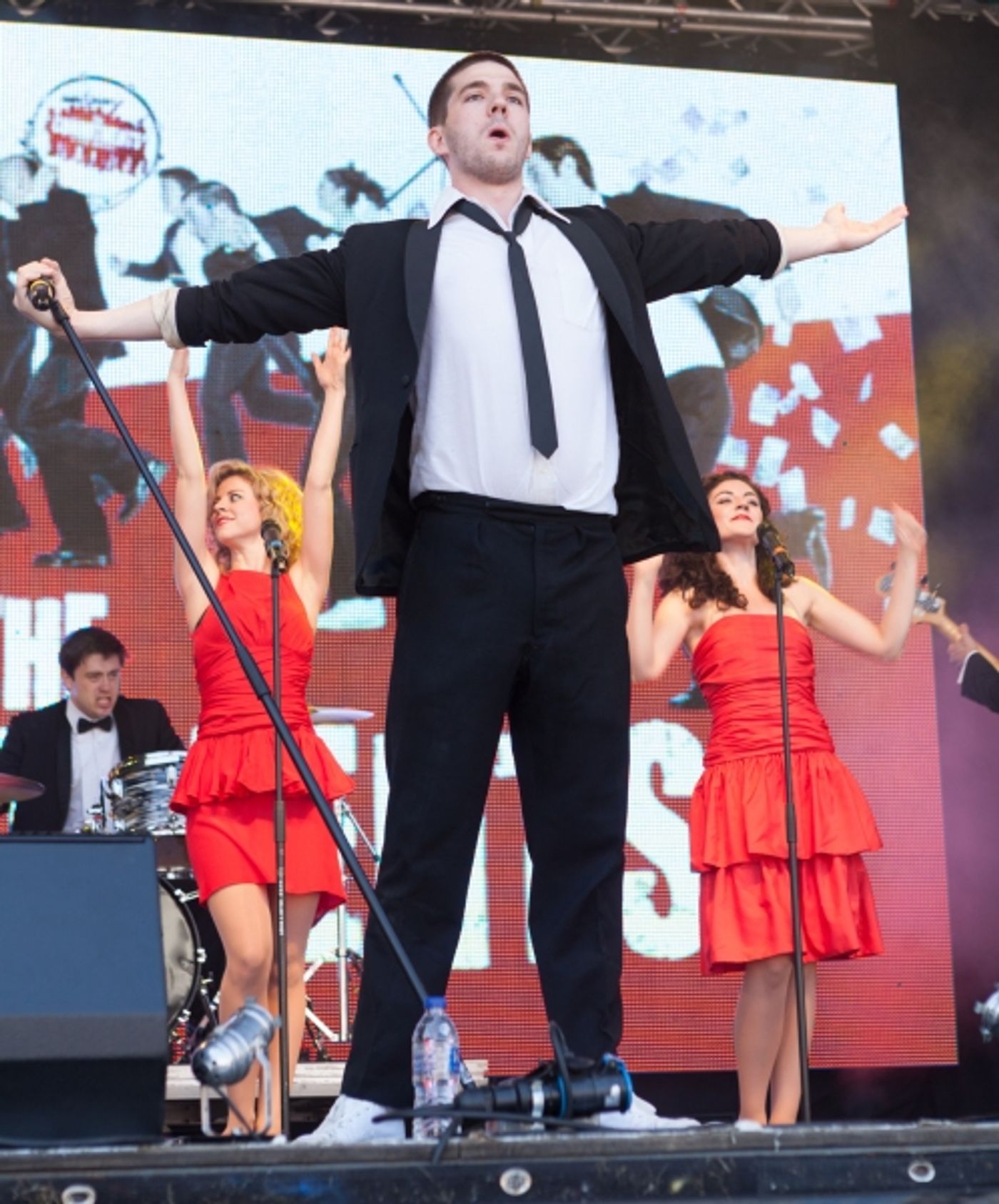 Photo Coverage: WEST END LIVE! WICKED, LES MIS, MISS SAIGON And More!  Image