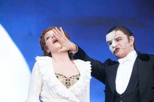 Harriet Jones & Scott Davies Photo