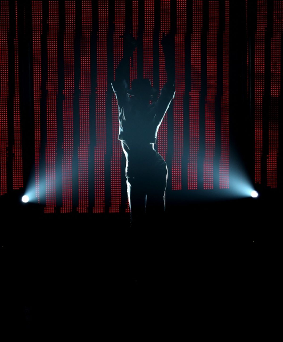 Cast members perform MICHAEL JACKSON at 