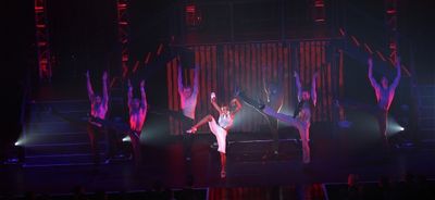 Cast members perform MICHAEL JACKSON Photo