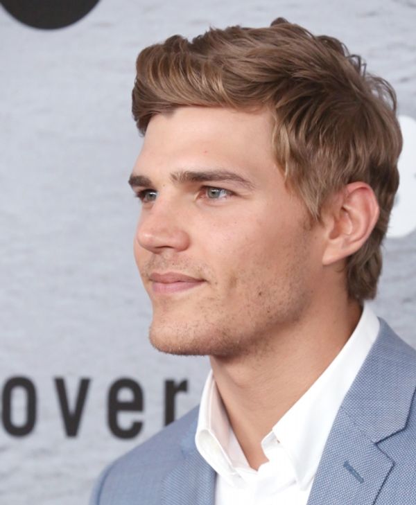 Chris Zylka Photo