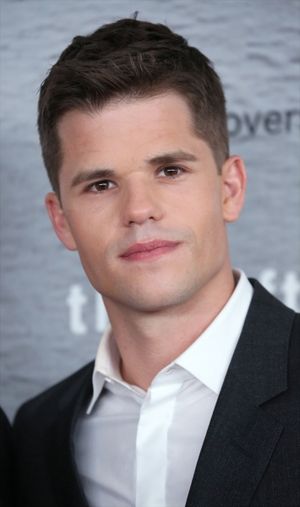 Max Carver Photo