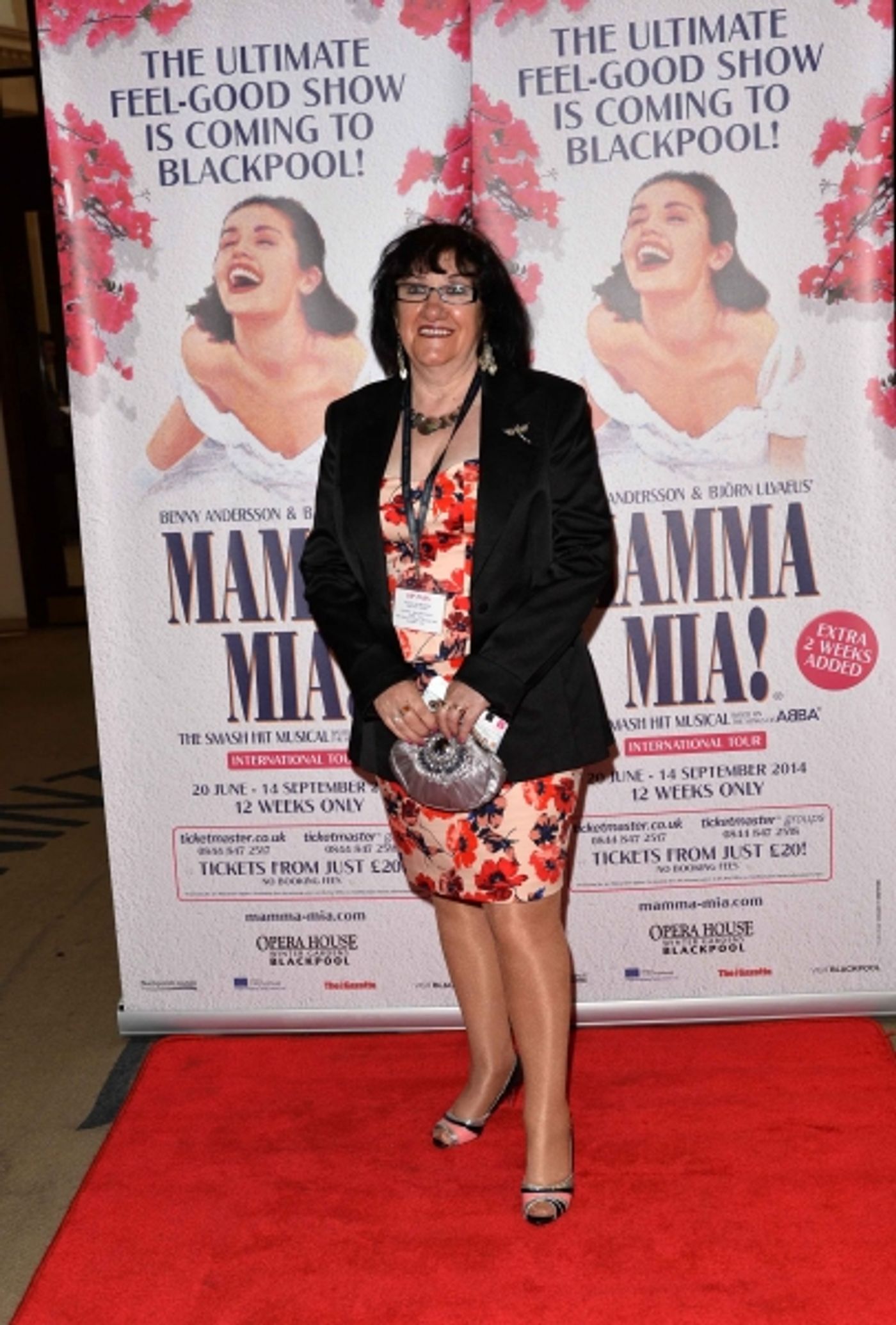 Photo Flash: Cast of MAMMA MIA! International Tour Celebrates Blackpool Gala Night Photo Flash: Cast of MAMMA MIA! International Tour Celebrates Blackpool Gala Night Image