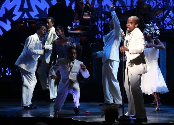 Patti LaBelle and Dule Hill  with the ensemble  Photo