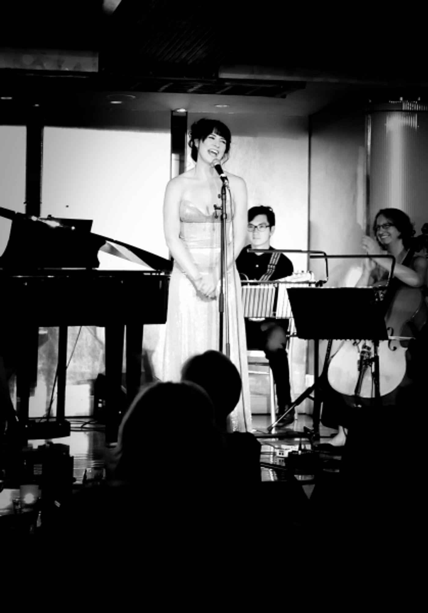 Photo Flash: Danielle Hope Makes Solo Cabaret Debut at Delfont Room!  Image