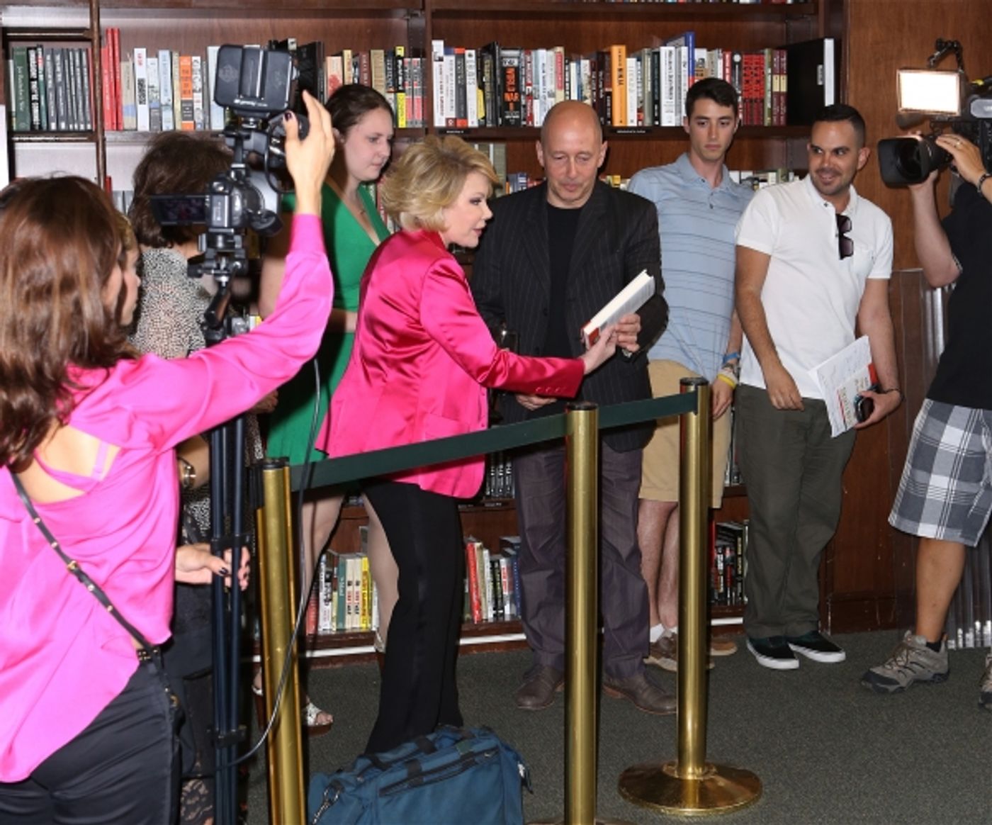 Photo Coverage: Joan Rivers Signs Copies of 'Diary of a Mad Diva'  Image