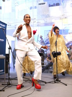 Anthony Wayne with Anastacia McCleskey and Jacqueline Arnold @ BroadwayWorld Anthony Wayne with Anastacia McCleskey and Jacqueline Arnold Photo