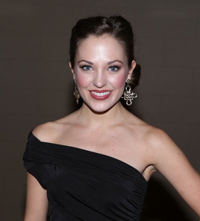 Laura Osnes  Photo