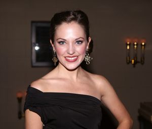 Laura Osnes  Photo