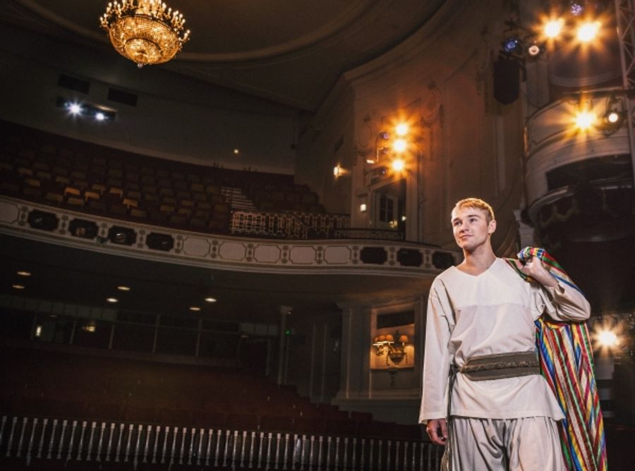 Photo Coverage: GO GO GO JOSEPH! Danielle Hope and Lloyd Daniels Ready For DREAMCOAT Tour! Image