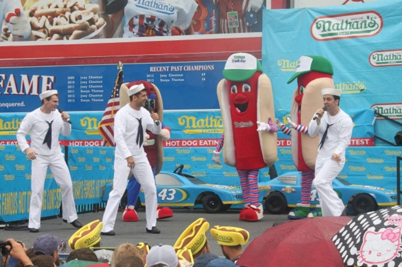Exclusive Photo Coverage: ON THE TOWN Stars Perform at Nathan's Fourth of July Hot Dog Eating Contest! Image