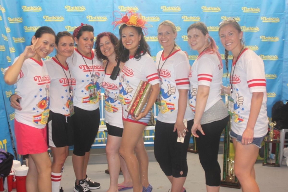 Sonya Thomas, Michelle Lesco, Nicole Rodriguez, Larellmarie Mele, Mary Bowers, Marlene Winggington, Val Bromann and Nicole Kulig at 