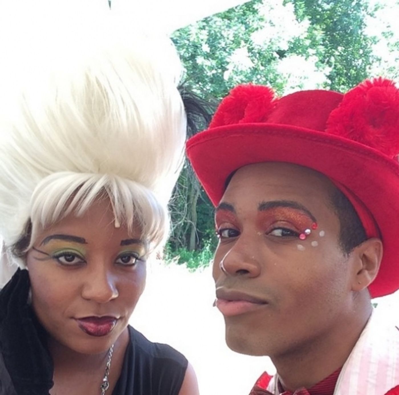 Photo Flash: Saturday Intermission Pics, July 5- BULLETS, CINDERELLA, NEWSIES and More Lounge Post-Holiday Photo Flash: Saturday Intermission Pics, July 5- BULLETS, CINDERELLA, NEWSIES and More Lounge Post-Holiday Image