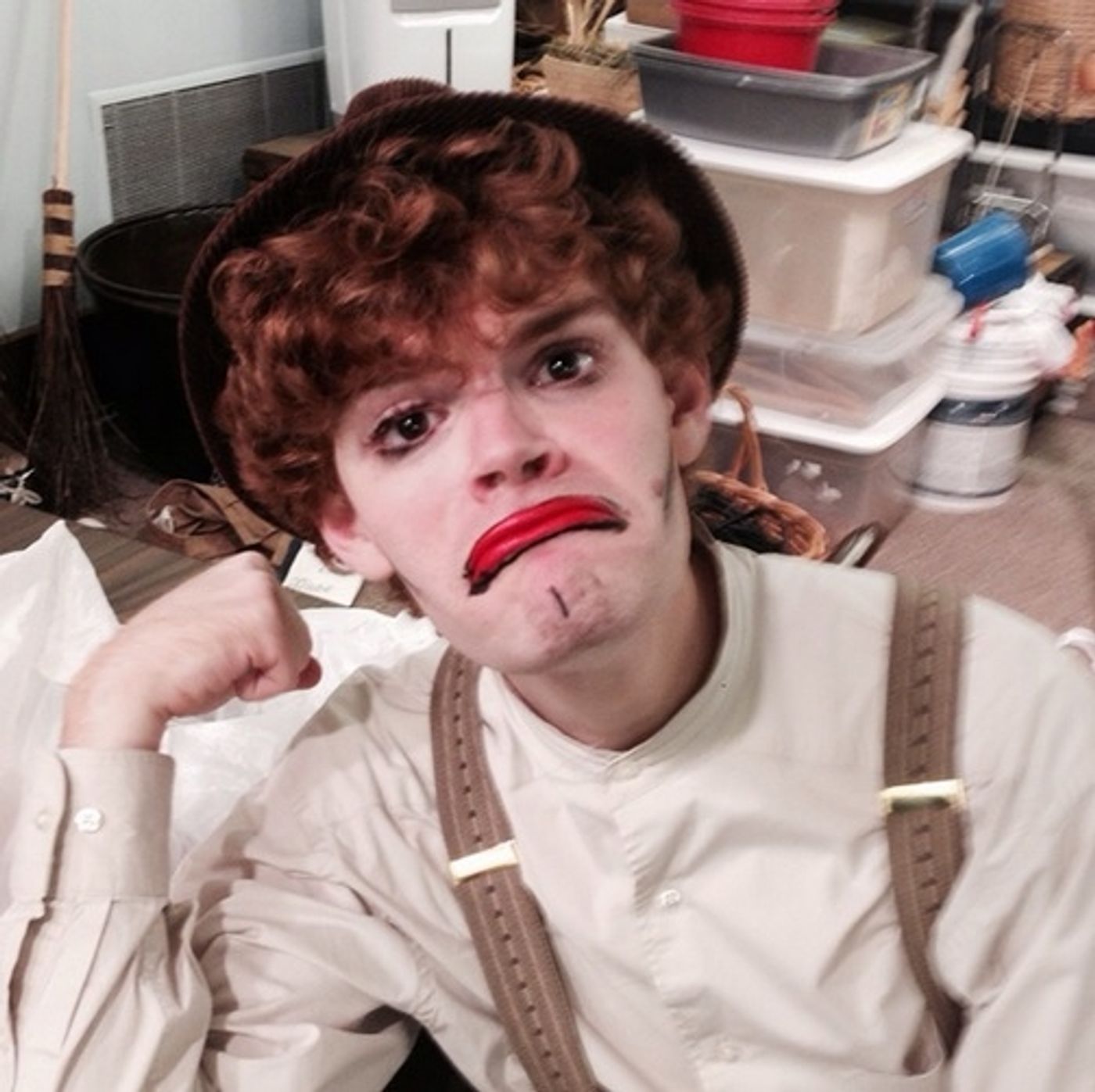 Photo Flash: Saturday Intermission Pics, Part 2 - 7/5 - NEWSIES Enjoy Theatre Life, KINKY BOOTS Preps for Act 2, and More  Image