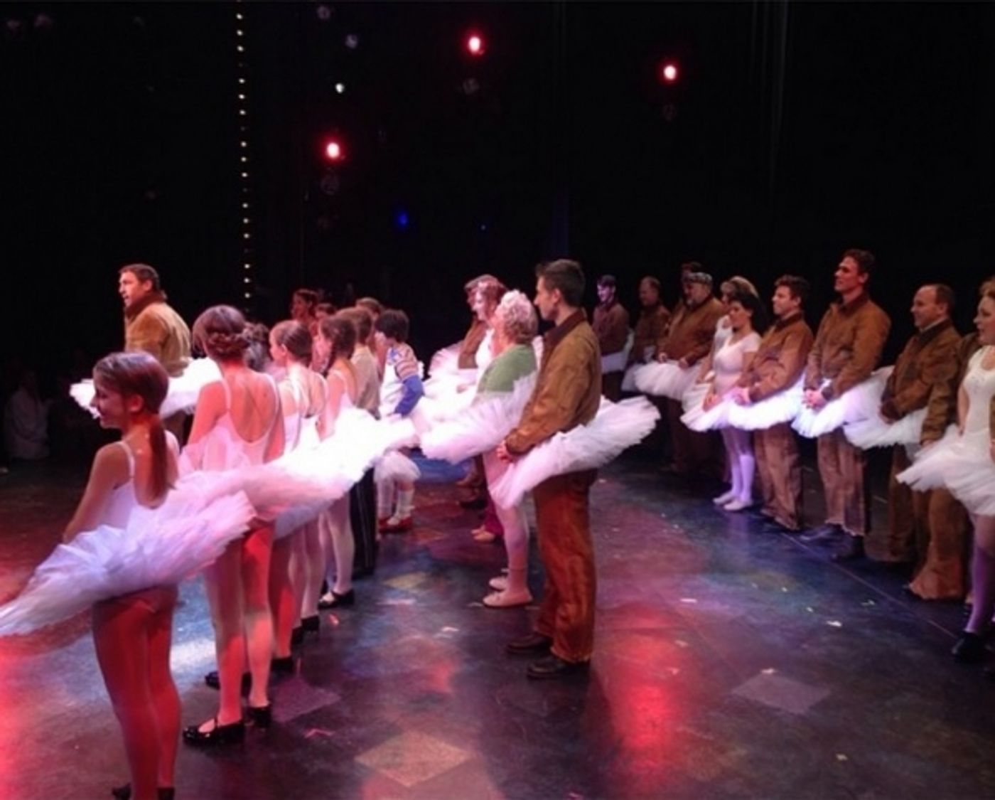 Photo Flash: Saturday Intermission Pics, Part 2 - 7/5 - NEWSIES Enjoy Theatre Life, KINKY BOOTS Preps for Act 2, and More  Image