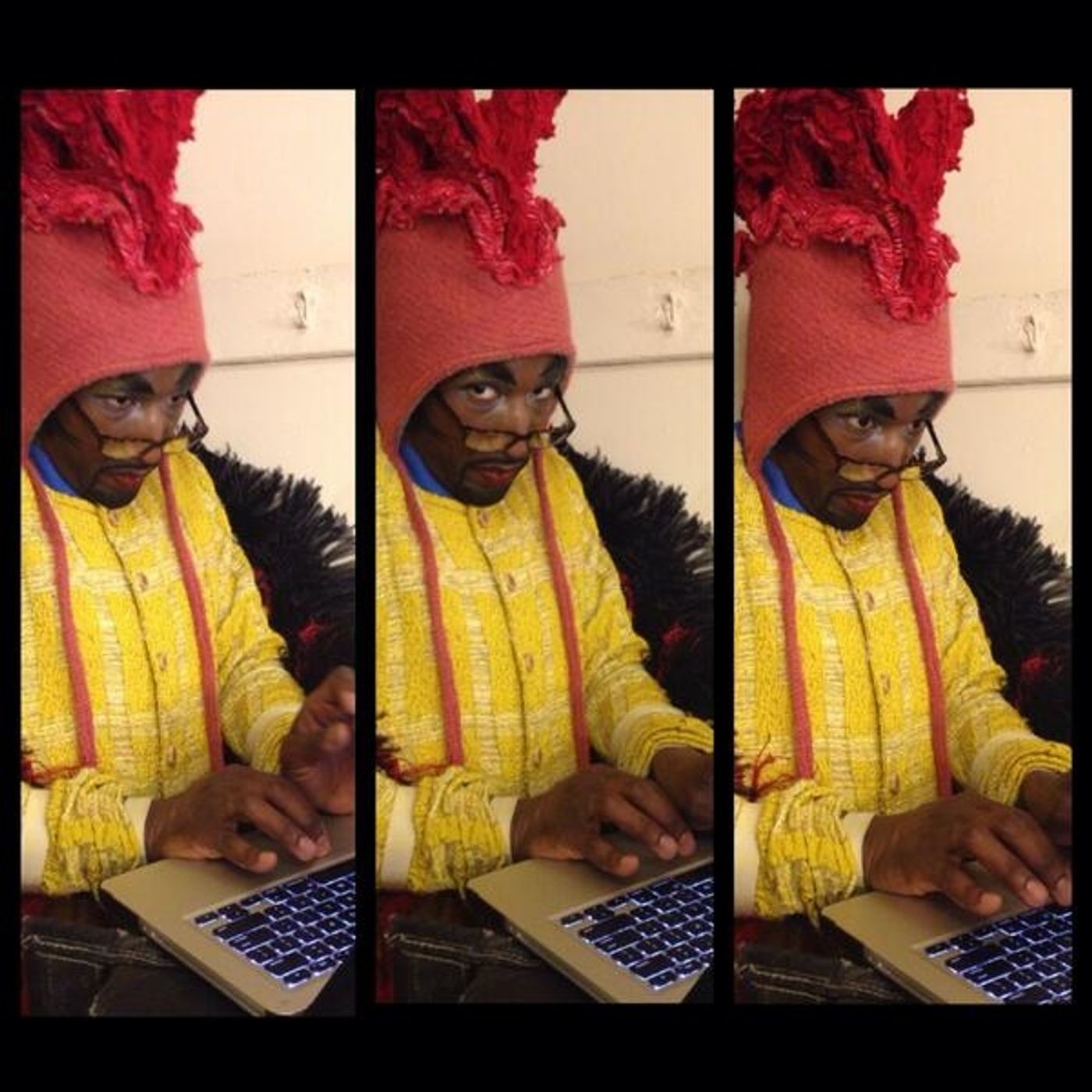 Photo Flash: Saturday Intermission Pics, Part 2 - 7/5 - NEWSIES Enjoy Theatre Life, KINKY BOOTS Preps for Act 2, and More  Image