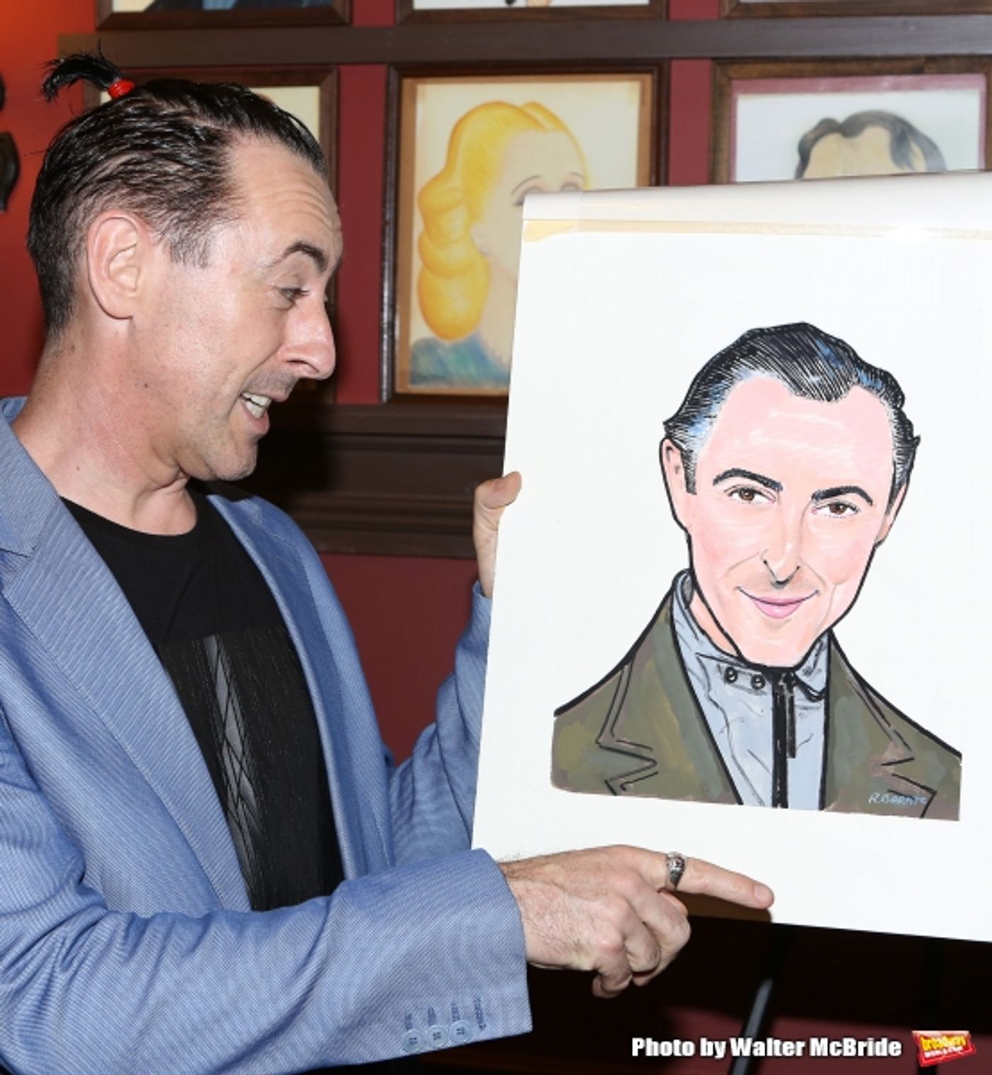 Photo Coverage: CABARET's Alan Cumming Unveils Sardi's Caricature!  Image