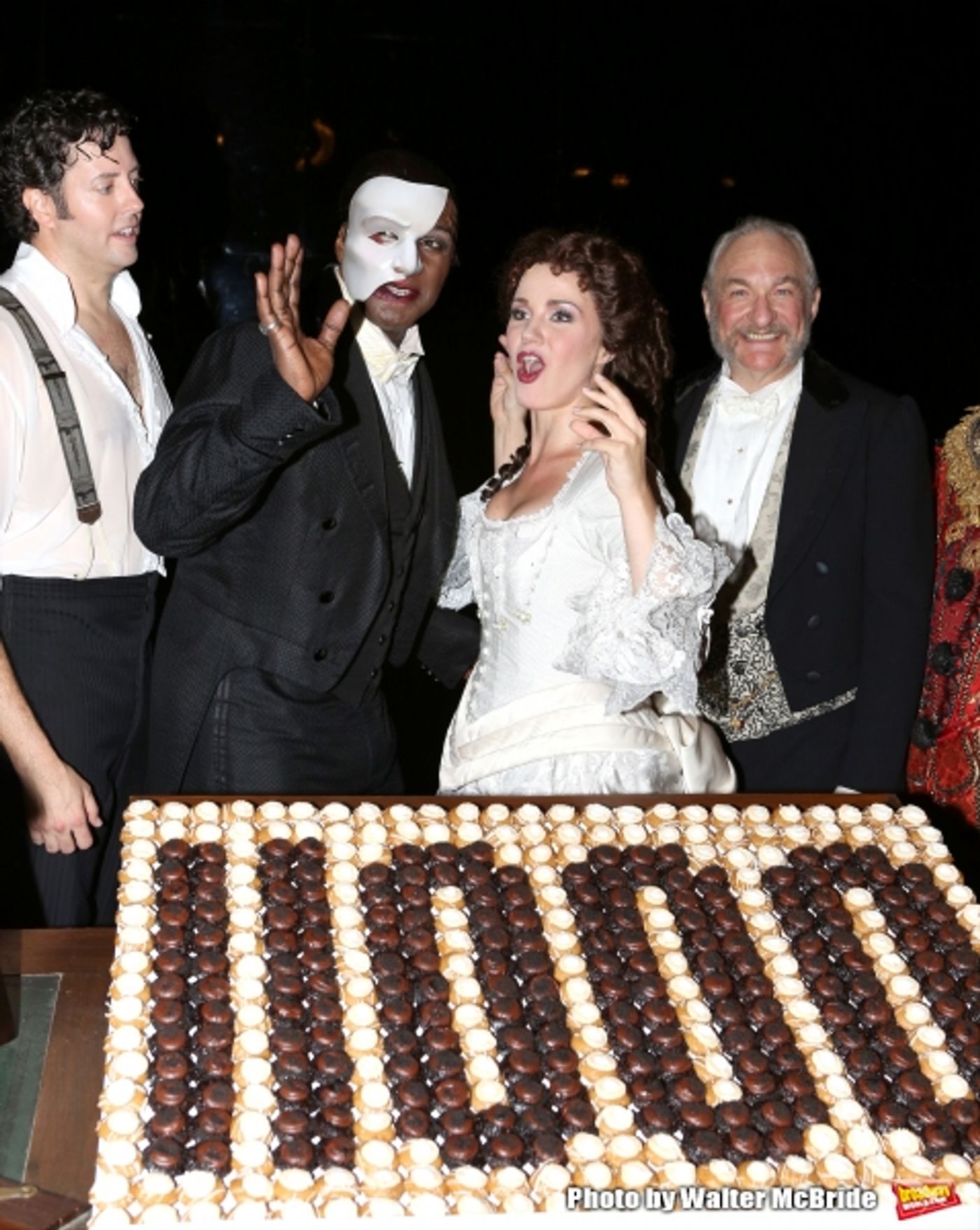 Photo Coverage: Norm Lewis, Sierra Boggess & THE PHANTOM OF THE OPERA Cast Celebrate 11,000 Backstage! Image