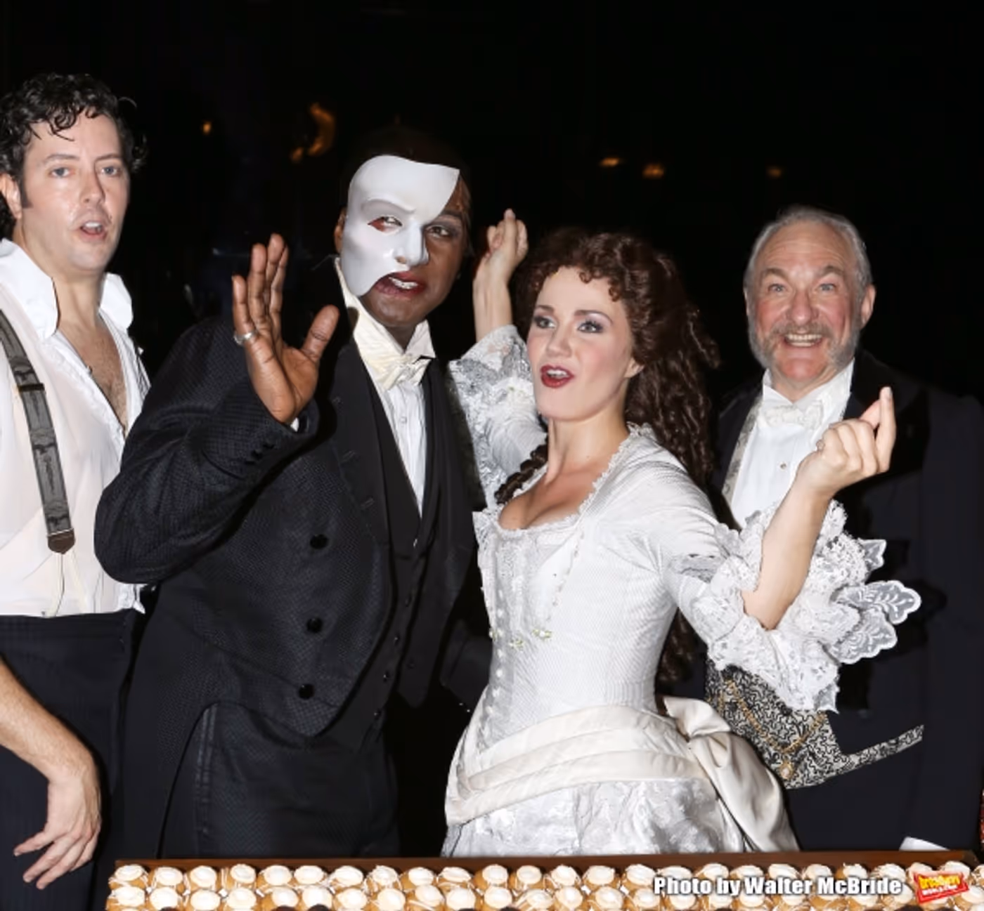 Photo Coverage: Norm Lewis, Sierra Boggess & THE PHANTOM OF THE OPERA Cast Celebrate 11,000 Backstage! Image