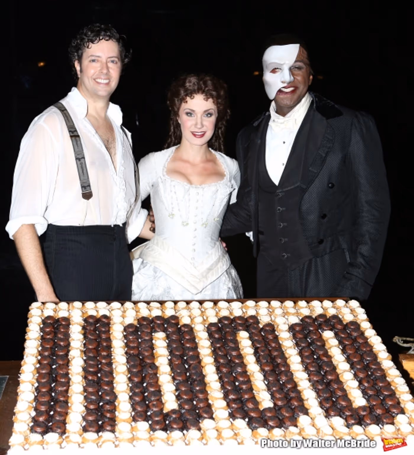 Photo Coverage: Norm Lewis, Sierra Boggess & THE PHANTOM OF THE OPERA Cast Celebrate 11,000 Backstage! Image