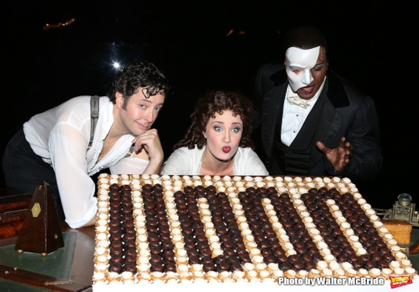 Photo Coverage: Norm Lewis, Sierra Boggess & THE PHANTOM OF THE OPERA Cast Celebrate 11,000 Backstage! Image