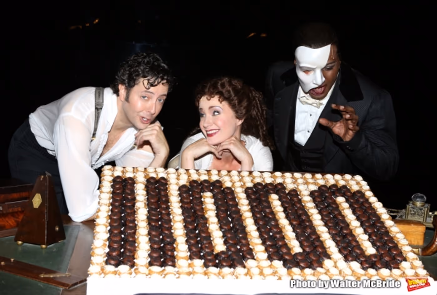 Photo Coverage: Norm Lewis, Sierra Boggess & THE PHANTOM OF THE OPERA Cast Celebrate 11,000 Backstage! Image