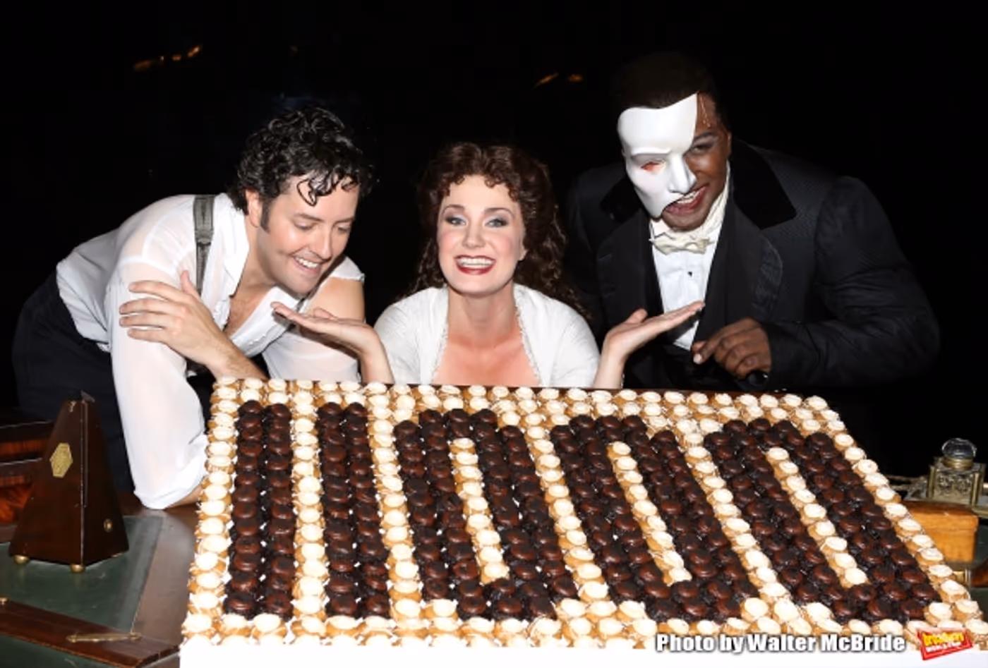 Photo Coverage: Norm Lewis, Sierra Boggess & THE PHANTOM OF THE OPERA Cast Celebrate 11,000 Backstage! Image